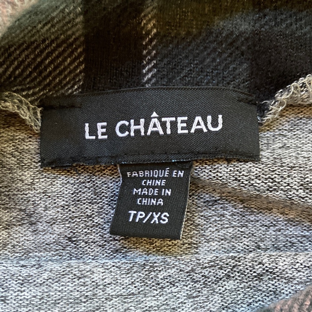 Le Chateau Gray Plaid Women's Long Sleeve Top - Picture 3 of 4